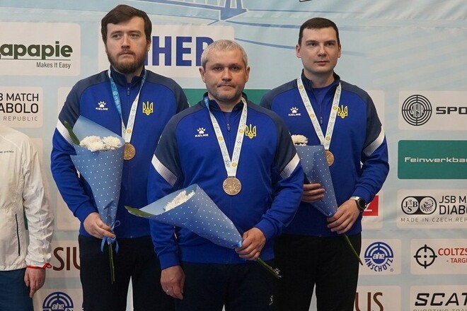 Збірна України взяла бронзу на старті ЧЄ-2025 із кульової стрільби