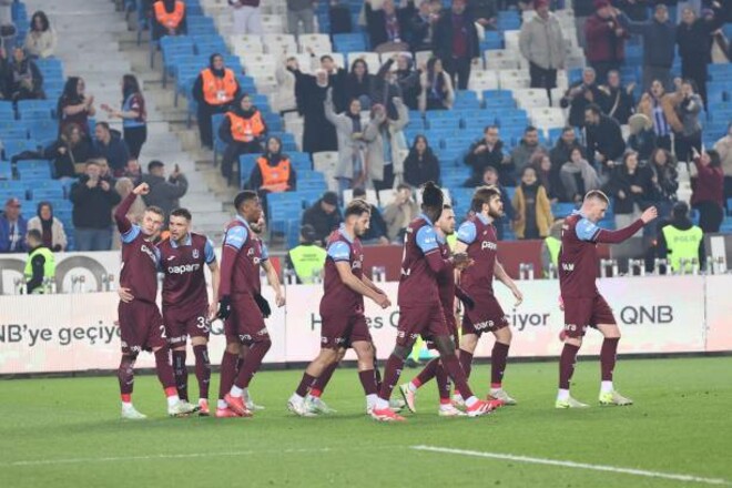 «Вы отдали 12 млн за Сикана и Зубкова». В Турции раскритиковали Трабзонспор