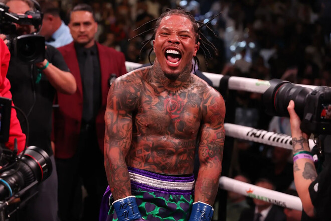 Звезда бокса вылетел из десятки. Новый рейтинг лучших боксеров в мире