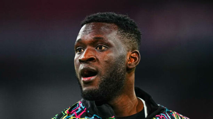 ФОТО. Звезду Бундеслиги бросила девушка прямо перед свадьбой. Из-за мамы