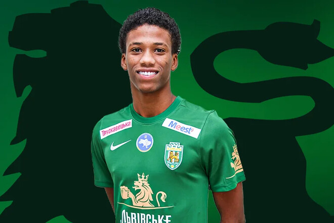 ОФІЦІЙНО. Карпати підписали молодого бразильського форварда