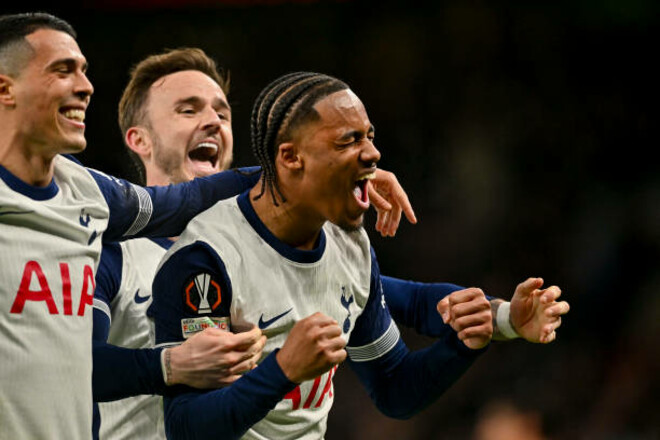 Тоттенхэм одолел АЗ Алкмаар и прошел в 1/4 финала Лиги Европы