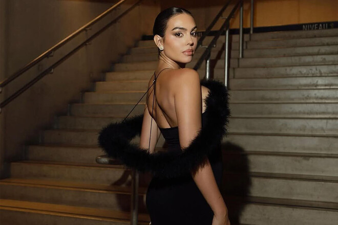 ФОТО. Жена Криштиану Роналду впечатлила красотой в Париже