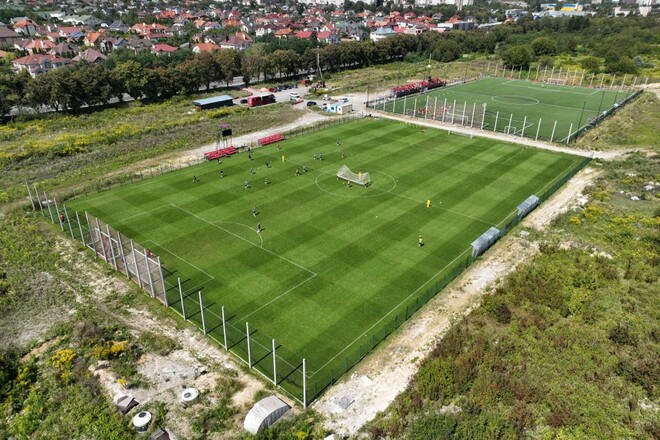 ФОТО. Верес построит еще два поля на тренировочной базе