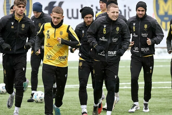 Відомі стартові склади на матч Рух – Ворскла