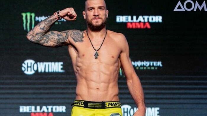 Амосов вернулся победой. Какие у него варианты продолжения карьеры?