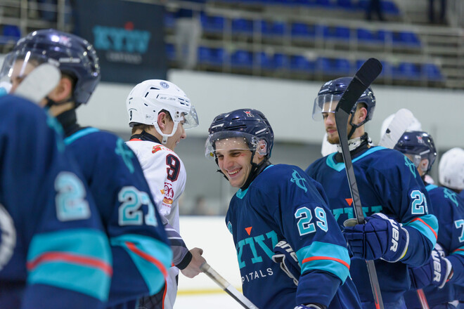 Ярослав ПАНЧЕНКО: Забил 6 голов на уколах и нацелен на титул для Кэпиталз