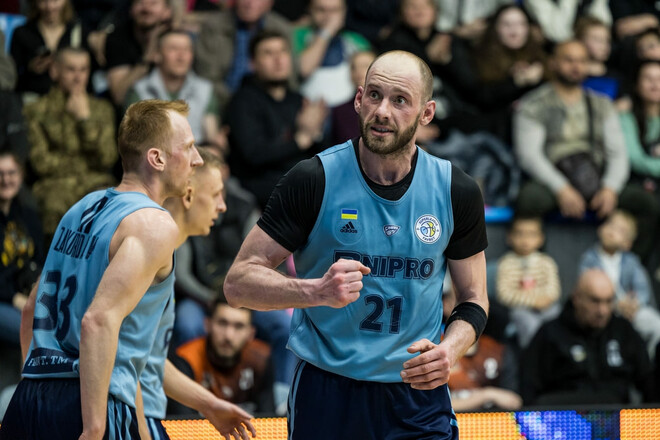 Правоохоронці зацікавилися банківськими операціями БК Дніпро