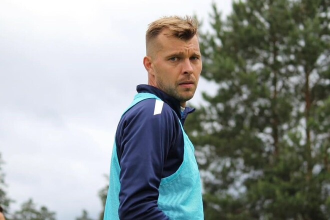 Металлург покинули двое игроков, на просмотре находится Владислав Нехтий