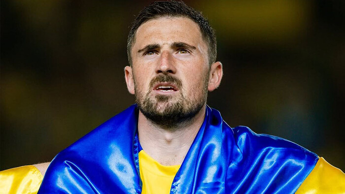 ФОТО. Як дві краплі води. Милий знімок Калюжного з донькою