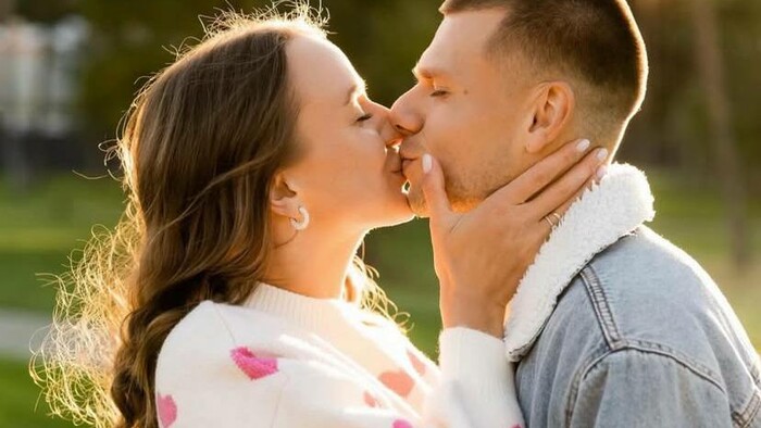 ФОТО. «Общее сердечко». Футболист Динамо впервые стал отцом