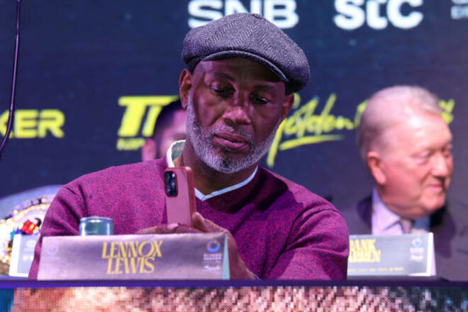 Льюис нокаутировал соперника за 95 секунд, потому что очень хотел в туалет