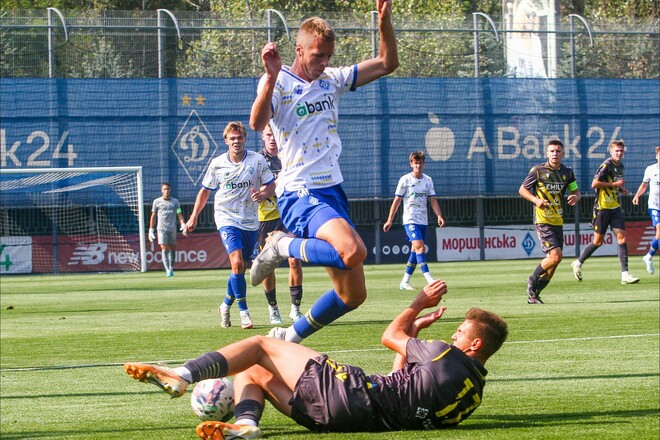 Динамо U-19 победило Рух U-19 и вышло на первое место в чемпионате
