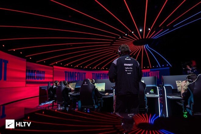 NAVI - spirit. BLAST Lisbon. Чвертьфінал. Дивитись онлайн. LIVE