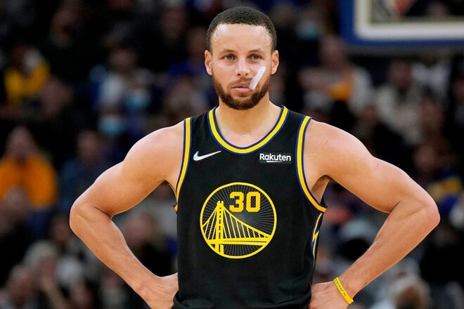 Стало известно, когда Стеф Карри вернется на паркет