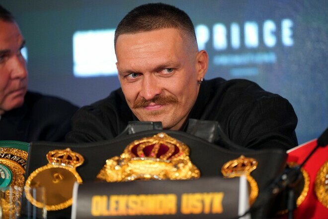 «Дуже непередбачуваний». Усик назвав найважчого суперника в кар'єрі