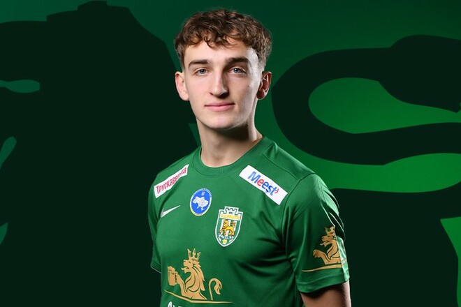 Новичок Карпат получил травму. Он играет за молодежную сборную Украины