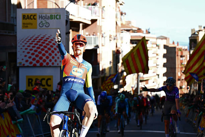 Volta a Catalunya. Симмонс выиграл урезанный шестой этап