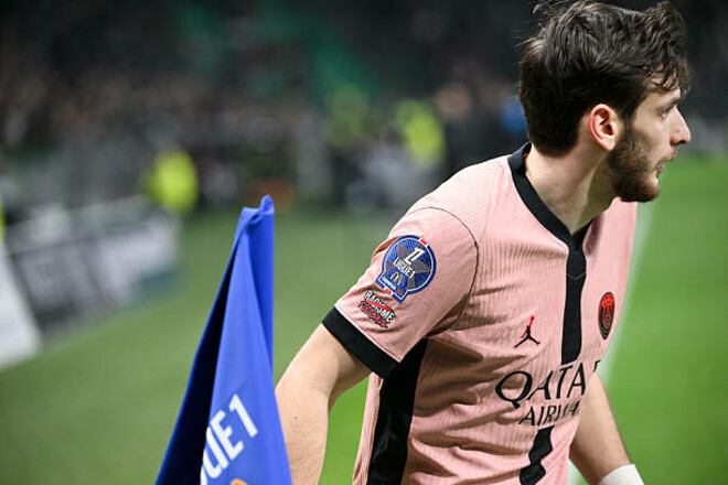 Кварацхелія допоміг ПСЖ познущатися з титулованого клубу Франції