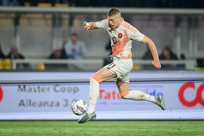 У Довбика виникли проблеми після переможного голу за Рому