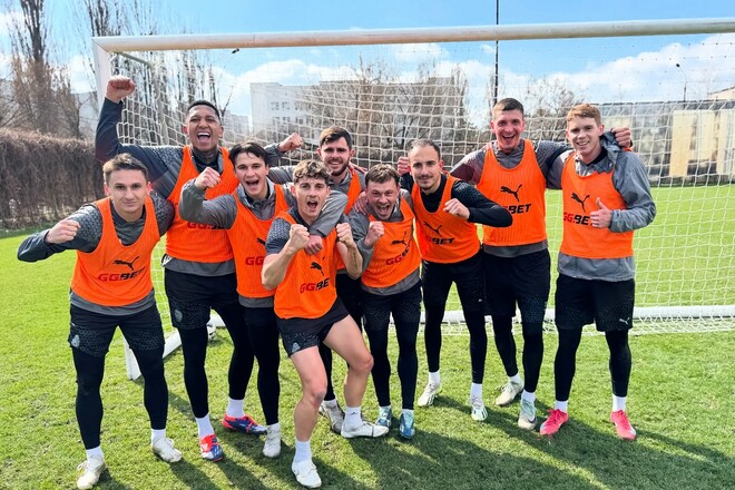 Где смотреть онлайн матч чемпионата Украины Заря – Колос