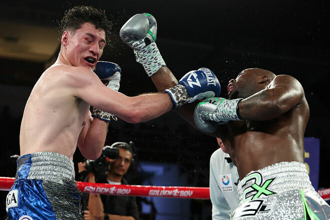 Сепеда знову заледве пройшов Фармера. Тевін здивував і з однією рукою