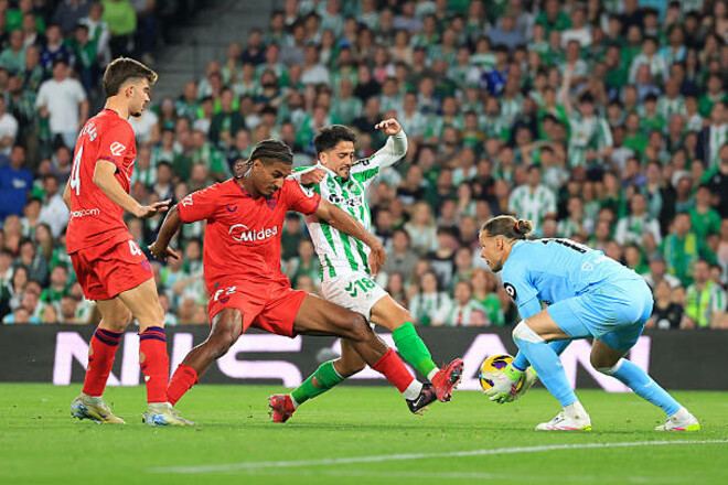 Шестая подряд победа в Ла Лиге. Бетис выиграл дерби у Севильи