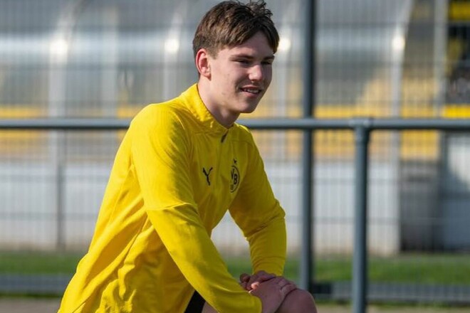 ОФИЦИАЛЬНО. Украинский футболист подписал контракт с Боруссией Дортмунд