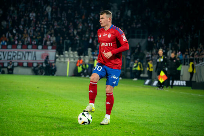 Ракув зміцнив лідерство у Польщі. Кочергін відзначився гірчичником