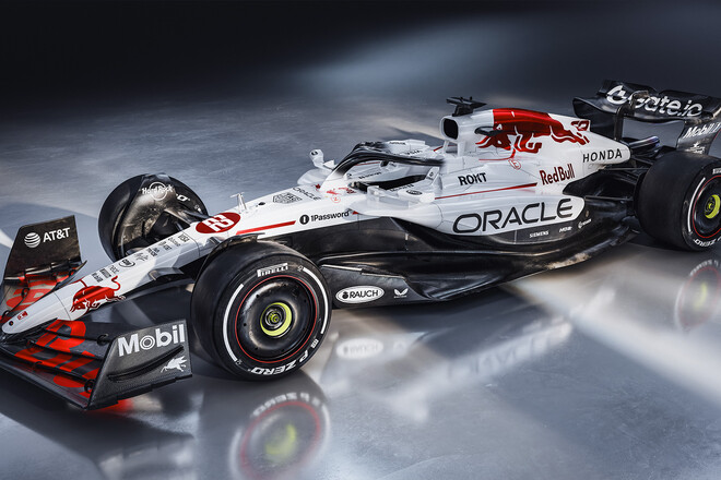 ФОТО. Ред Булл представили спеціальну ліврею для Гран-прі Японії