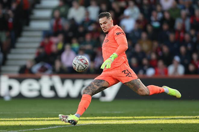 Восемь лет в одних трусах. Голкипер Манчестер Сити имеет странный ритуал