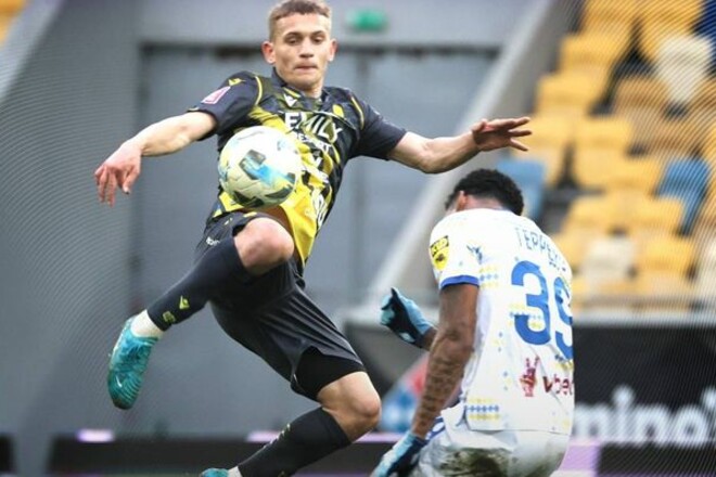 Декорації інші, підсумок – той самий. Динамо здолало Рух і в Кубку України