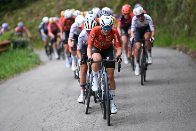 Dwars door Vlaanderen. Кулинич неудачно выступила в однодневке в Бельгии