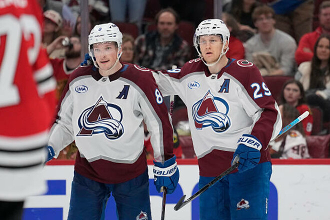 НХЛ. Колорадо – в плей-офф, 30 шайб защитника, победы Монреаля и Оттавы