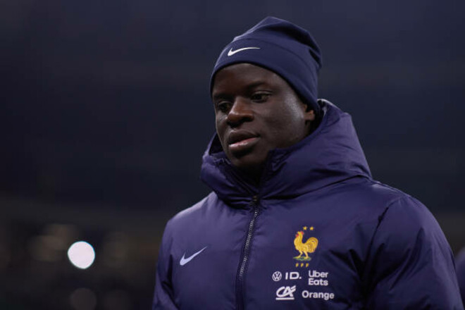 Канте ведет переговоры по возвращению в европейский футбол. Именитый клуб