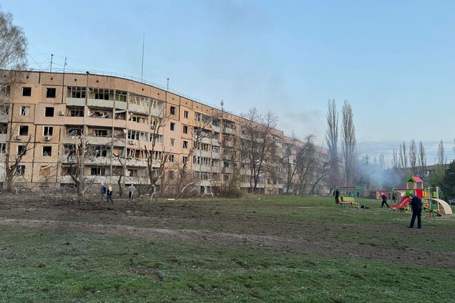 росія вдарила по житловому кварталу Кривого Рогу. 18 загиблих, 9 дітей