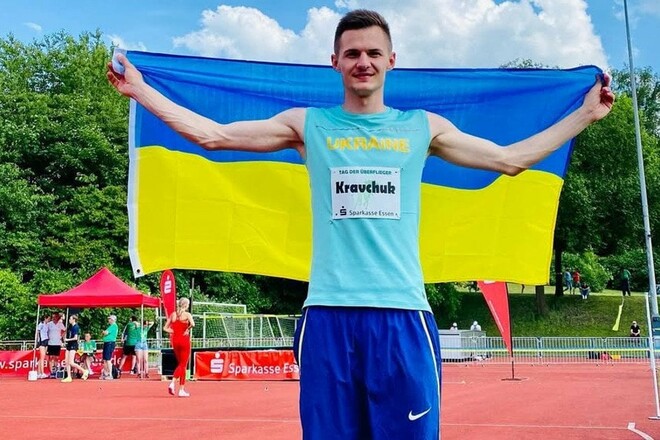 Наравне в окопах. Легкоатлет поддержал сексистские высказывания Поворознюка