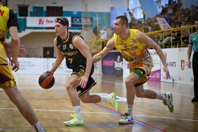 Київ-Баскет впевнено пройшов до півфіналу після розгрому Старого Луцька