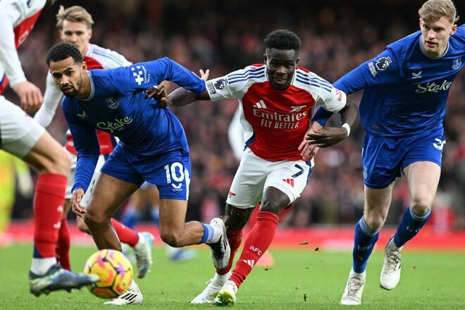 Чи зіграють українці? Відомі стартові склади на матч Евертон – Арсенал