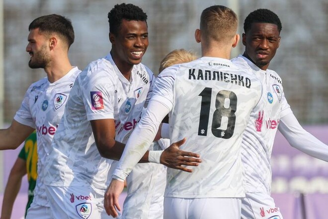 Оприлюднені стартові склади на матч УПЛ Чорноморець – ЛНЗ