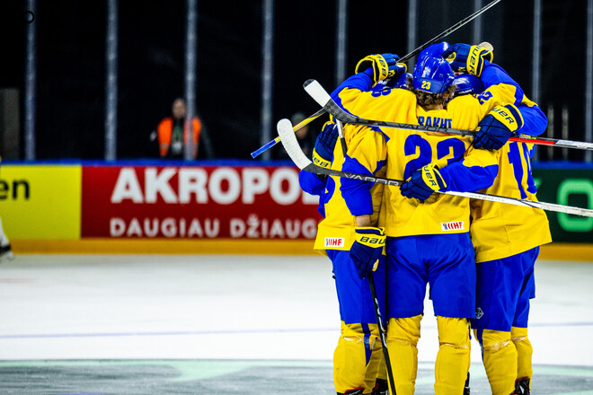 Подготовка к ЧМ. Состав сборной Украины по хоккею на сбор