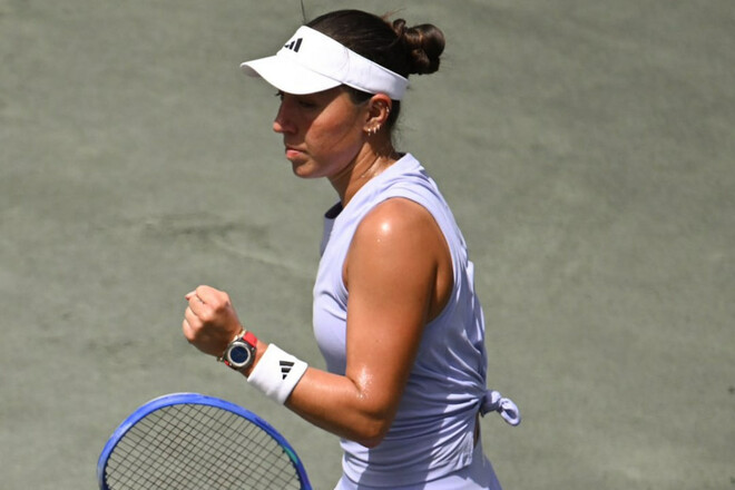 Пегула и Александрова в трех сетах определили первую финалистку Чарльстона