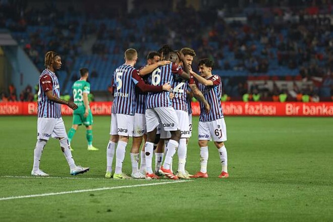 Фенербахче – Трабзонспор. Прогноз и анонс на матч чемпионата Турции