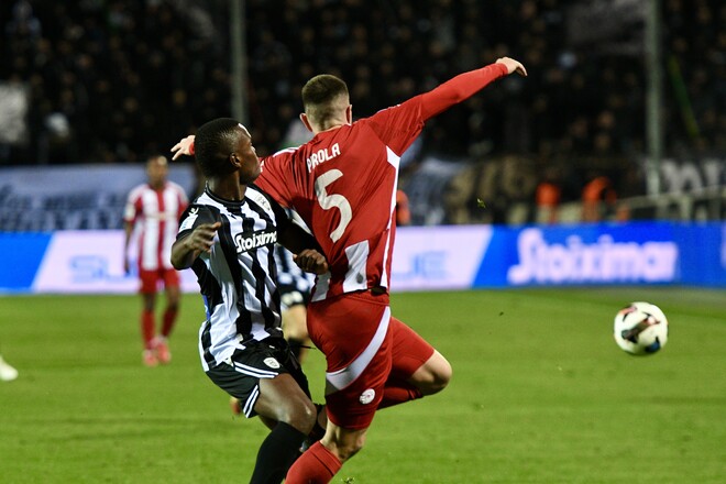 ПАОК и Олимпиакос провели матч. Яремчук помог оформить автогол