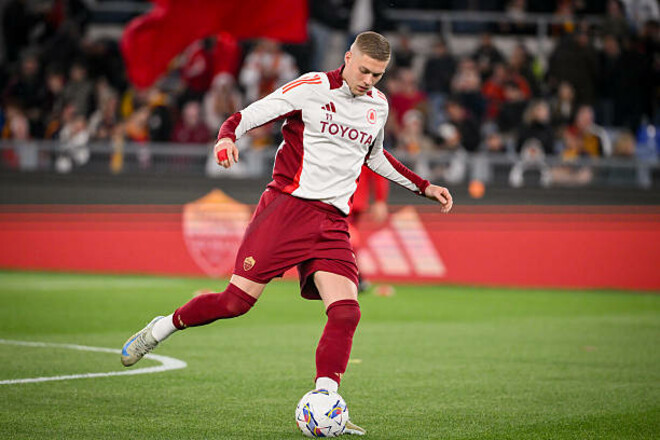 «Цього не очікують». Журналіст Sky зробив вибір між Довбиком та Влаховичем