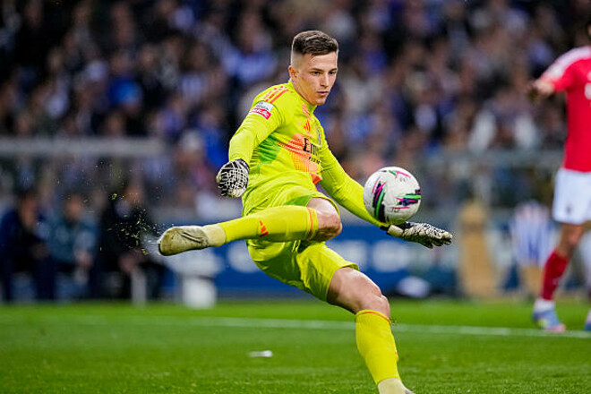 Кто получил 9.9? Стала известна оценка Трубина за матч Бенфики против Порту