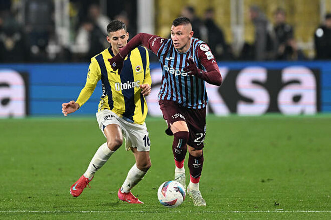 Сколько получил Зубков? Озвучена оценка украинца за матч против Фенербахче