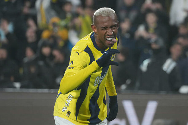 Талиска написал новую историю в матчах Фенербахче против Трабзонспора