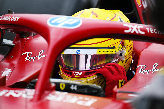 Хемілтон вказав на проблему Феррарі, через яку програє напарнику