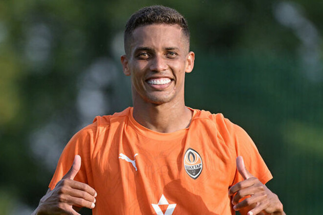 ПЕДРИНЬО: «Чемпионство? Сейчас нужно сконцентрироваться на каждой игре»